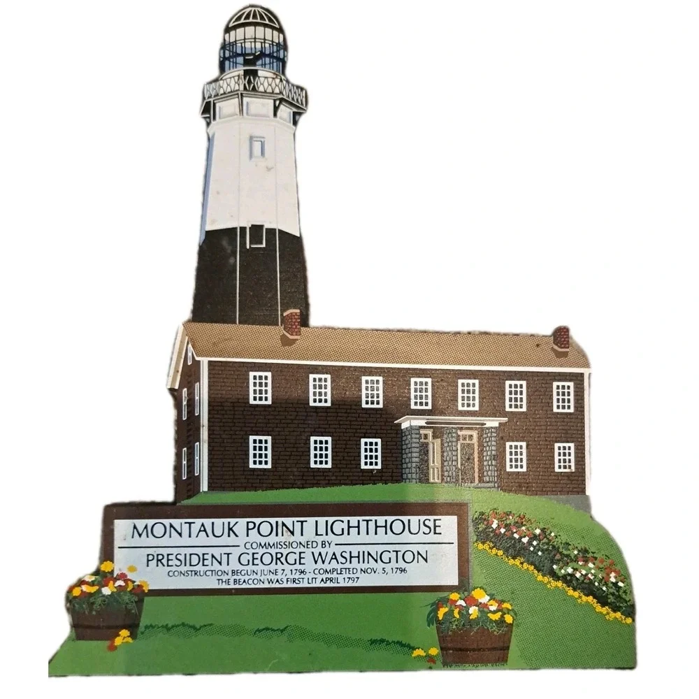 Vtg Sheila's Collectibles Montauk Point Lighthouse Shelf Sitter Long Island NY
